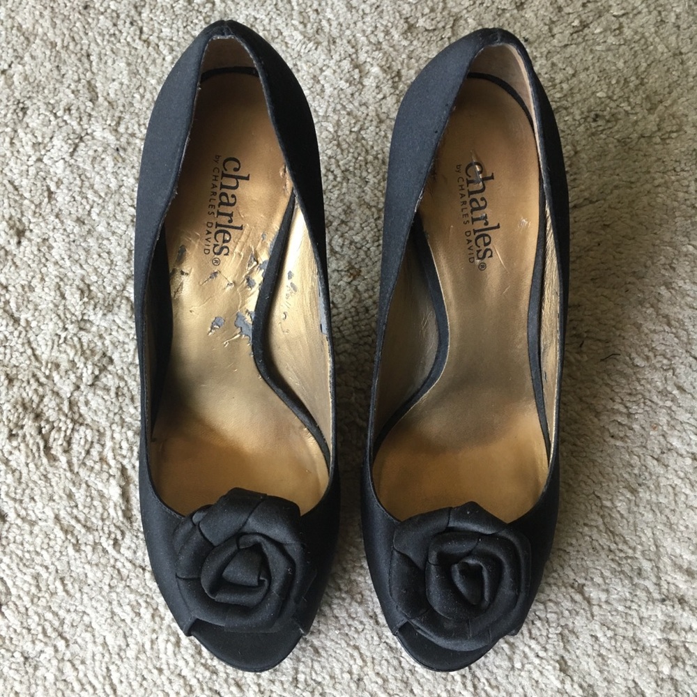 Charles by Charles David Black Satin Pumps sz 7